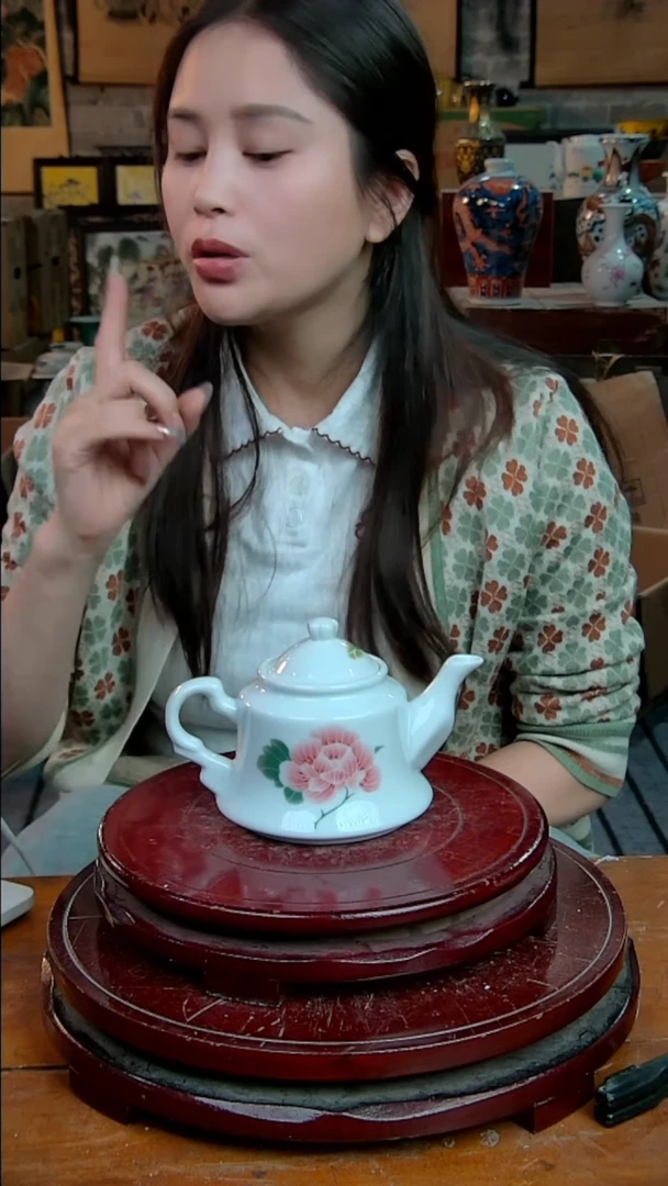 摆件景德镇陶瓷摆件芙蓉花大肚壶