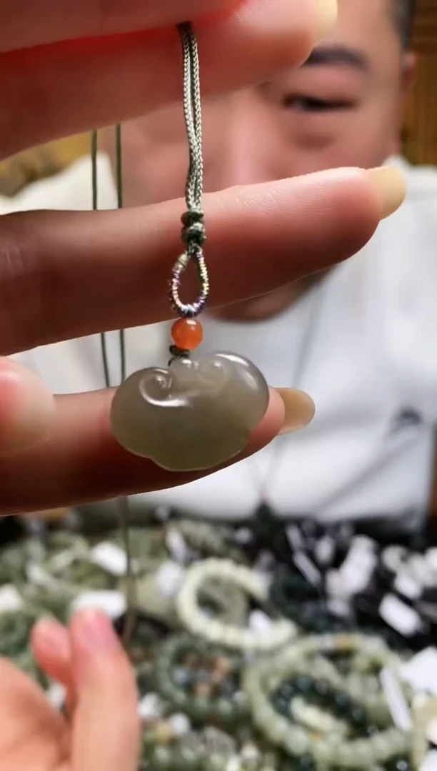 【闪购商品】和田玉颈饰未镶嵌多样性发货，拍一发一