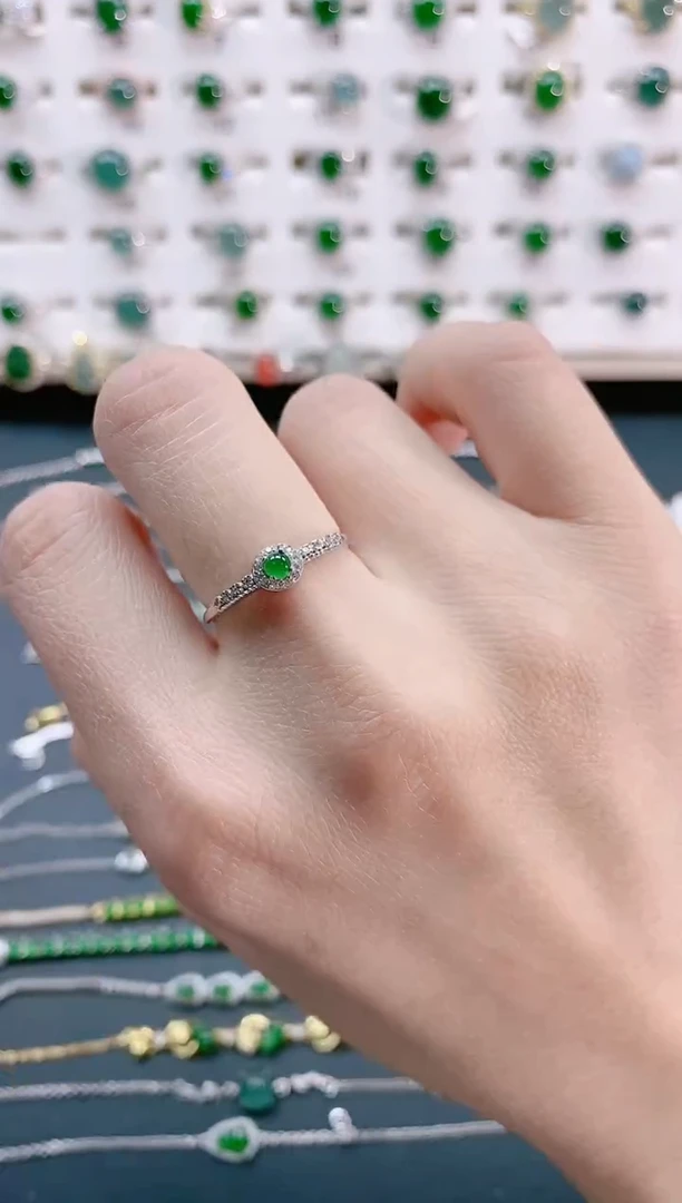 【闪购商品】翡翠戒指银S925镶嵌天然翡翠