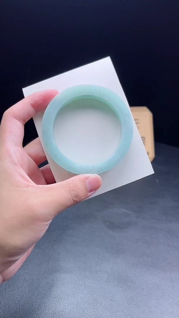 未镶嵌手镯定制翡翠海*定制