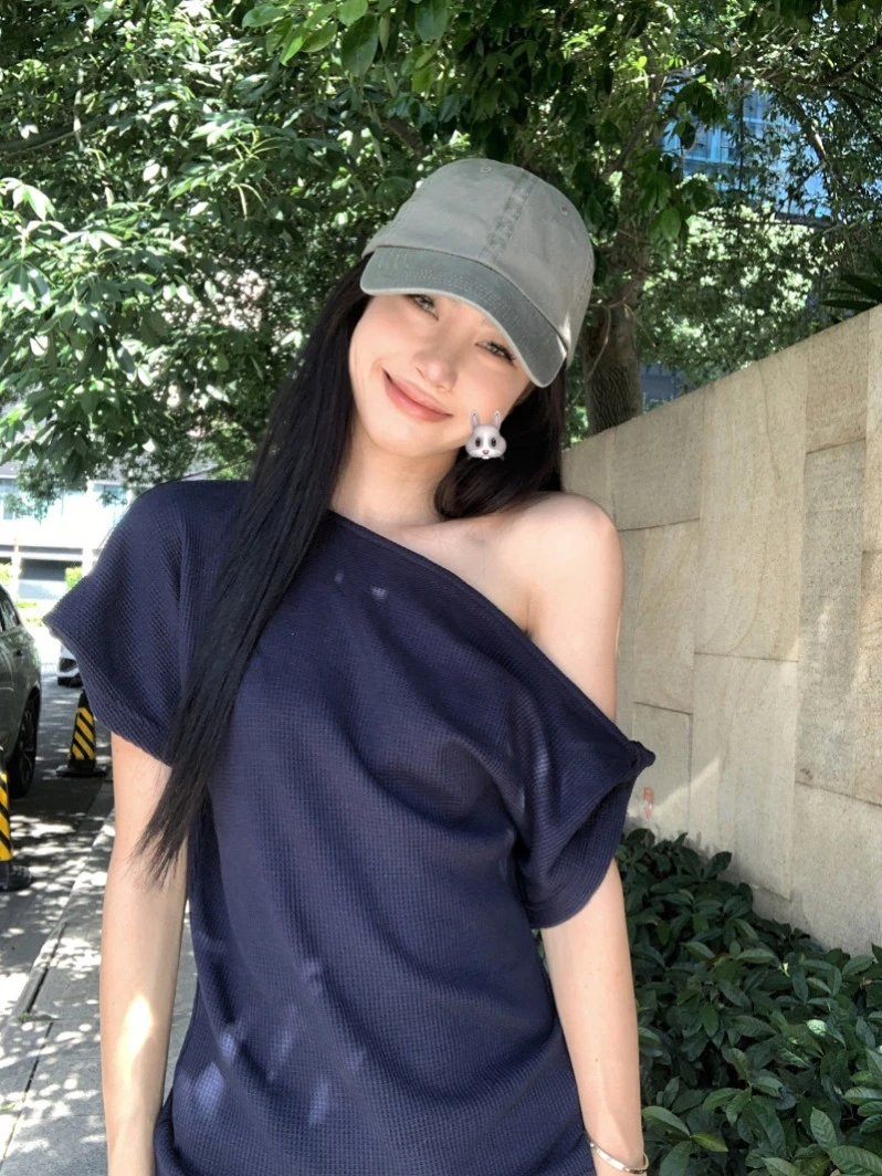 华夫格斜肩短袖修身T恤女夏季休闲显瘦气质不规则百搭简约小上衣