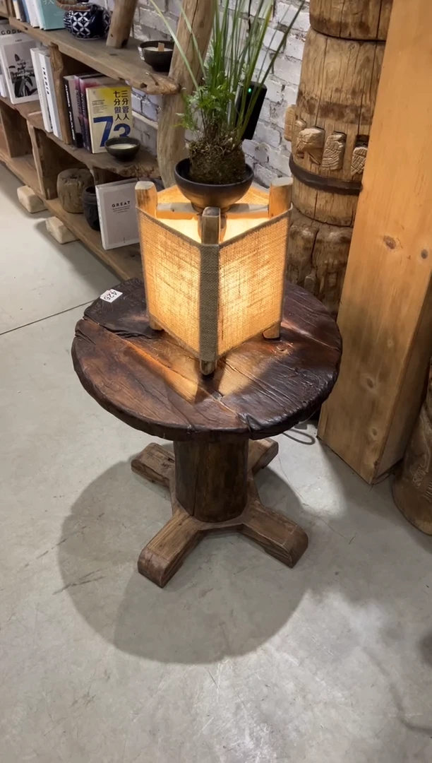 木（非红木类）台灯