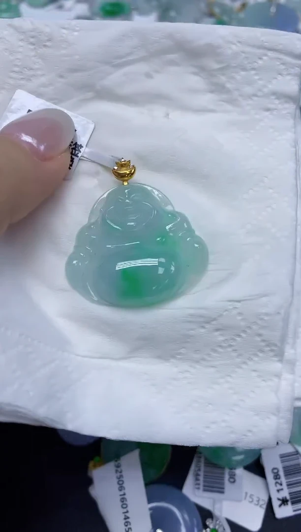 翡翠18K金镶嵌颈饰天然缅甸翡翠A货