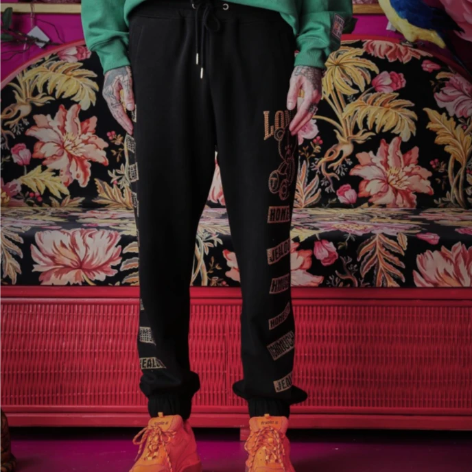 (现货）潮牌-TCH潮牌重工烫钻春季时尚百搭黑色休闲裤T66B20