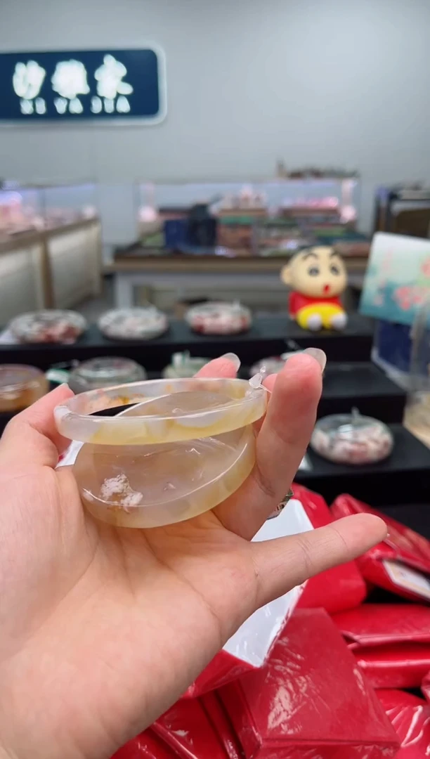 石英质玉手镯未镶嵌60圈口（赠品镯心）3888177