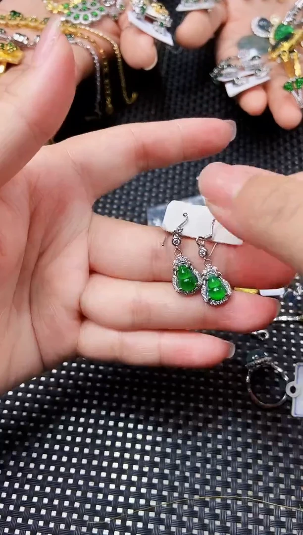 翡翠未镶嵌耳饰111111111