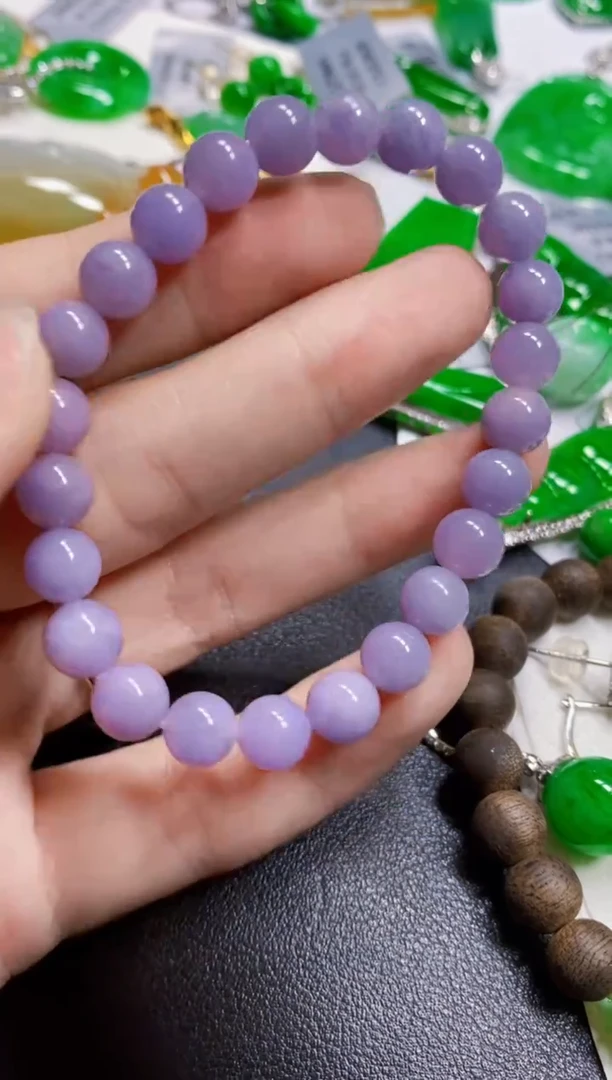 颈饰未镶嵌翡翠手串