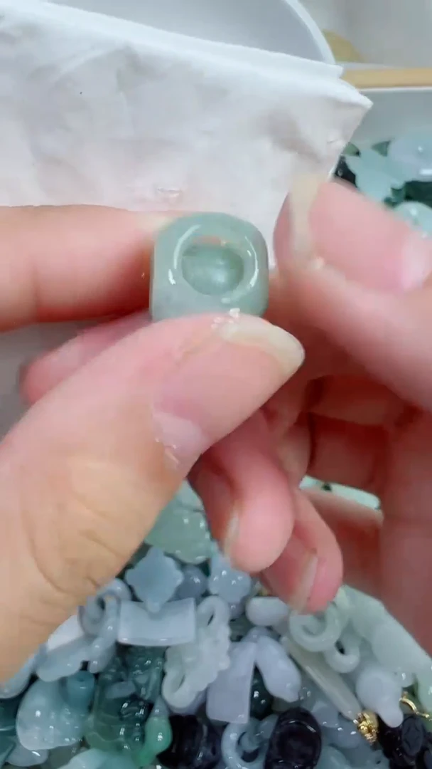 散珠翡翠94号链接，A货翡翠