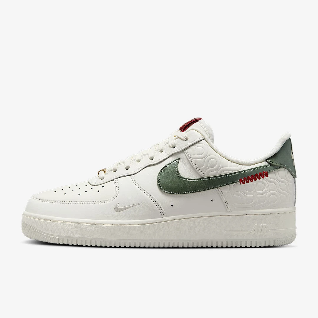 Nike耐克灵蛇迎新系列子空军一号运动鞋休闲板鞋 HV5979-130