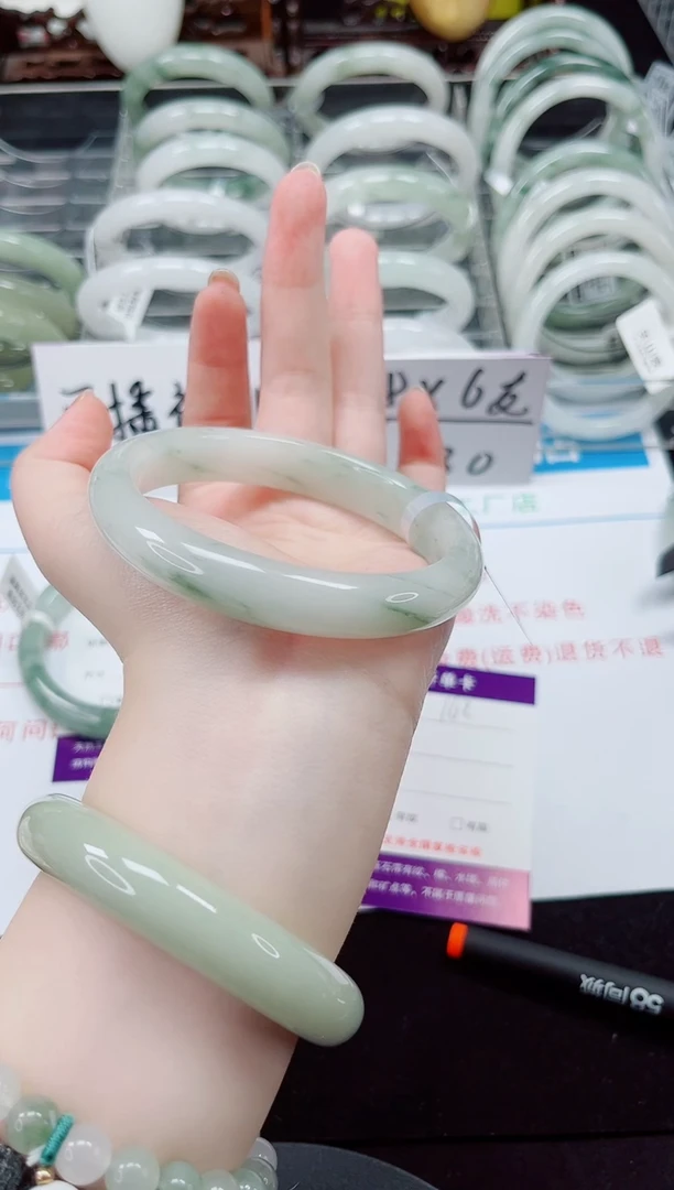 未镶嵌手镯石英质玉162-53/54