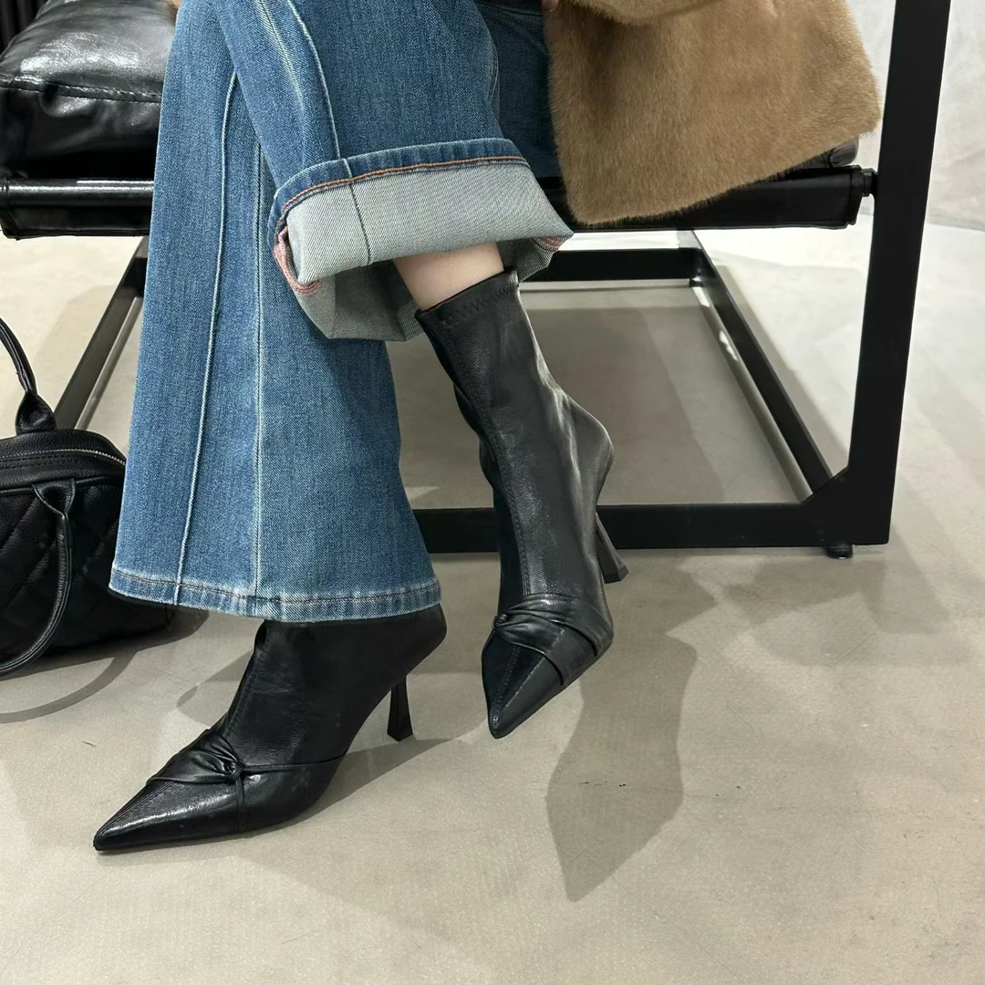 2025冬季新款法式气质尖头细高跟黑色瘦瘦短靴高级感时尚百搭女靴