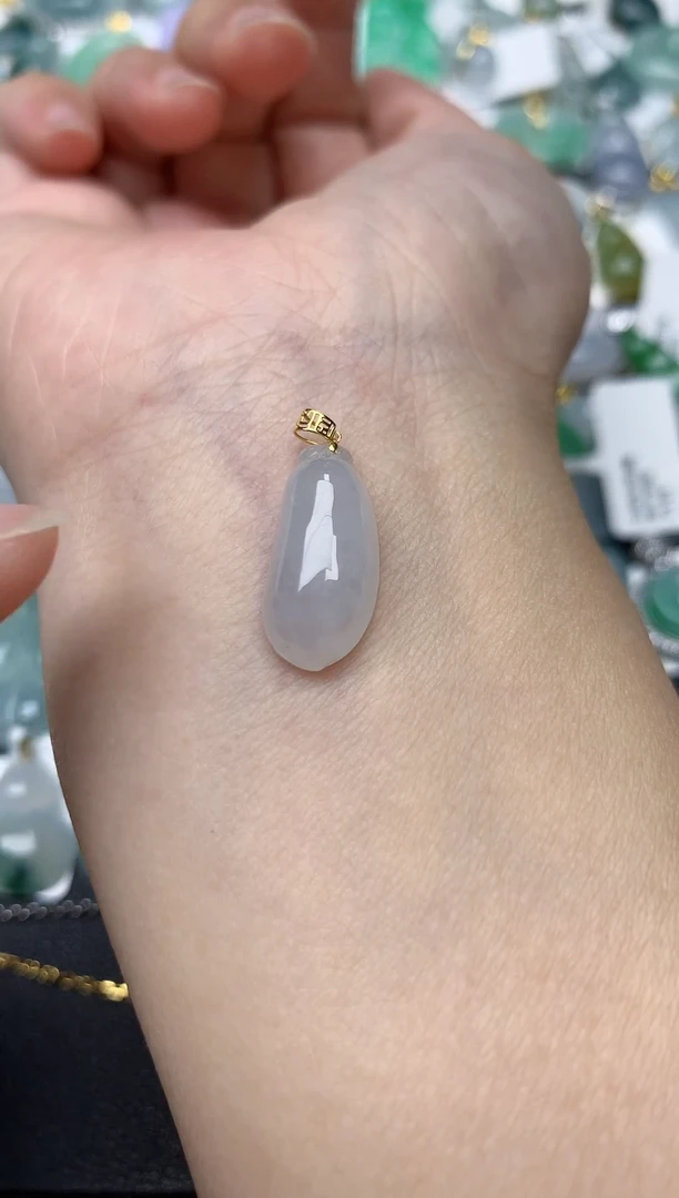 颈饰18K金镶嵌翡翠天然缅甸A货翡翠