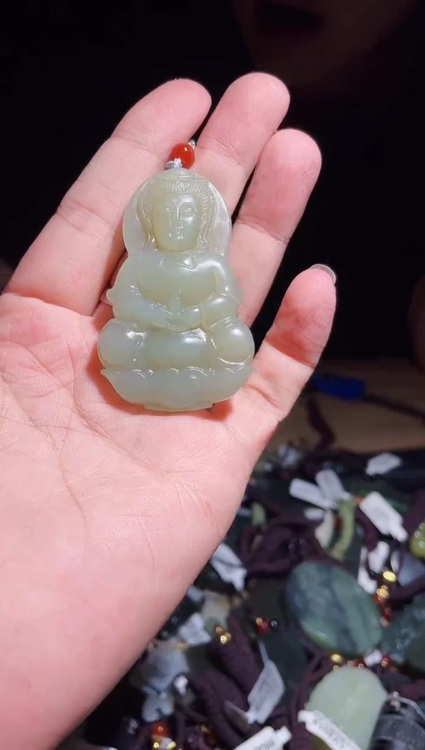 颈饰未镶嵌和田玉1