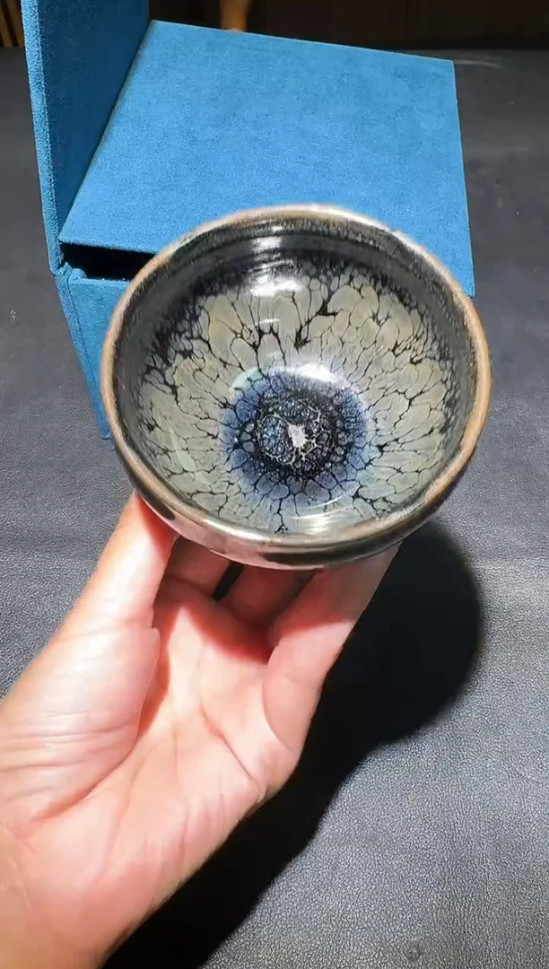 茶盏肖艳水墨牡丹87