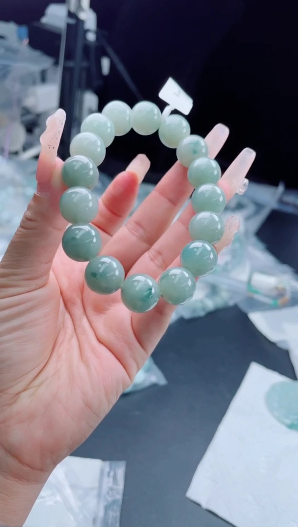 未镶嵌定制翡翠珠串