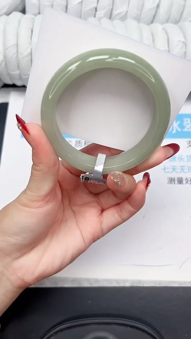未镶嵌手镯石英质玉109-58.3D