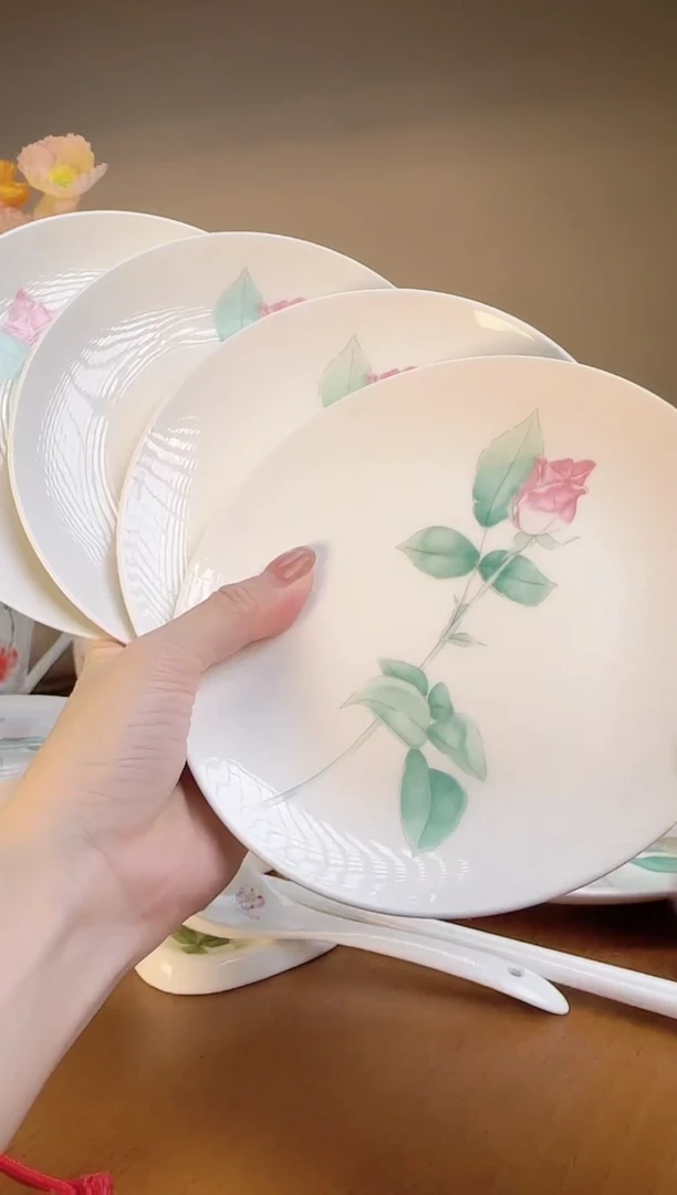 【闪购商品】玫瑰高骨瓷6寸浅盘4个