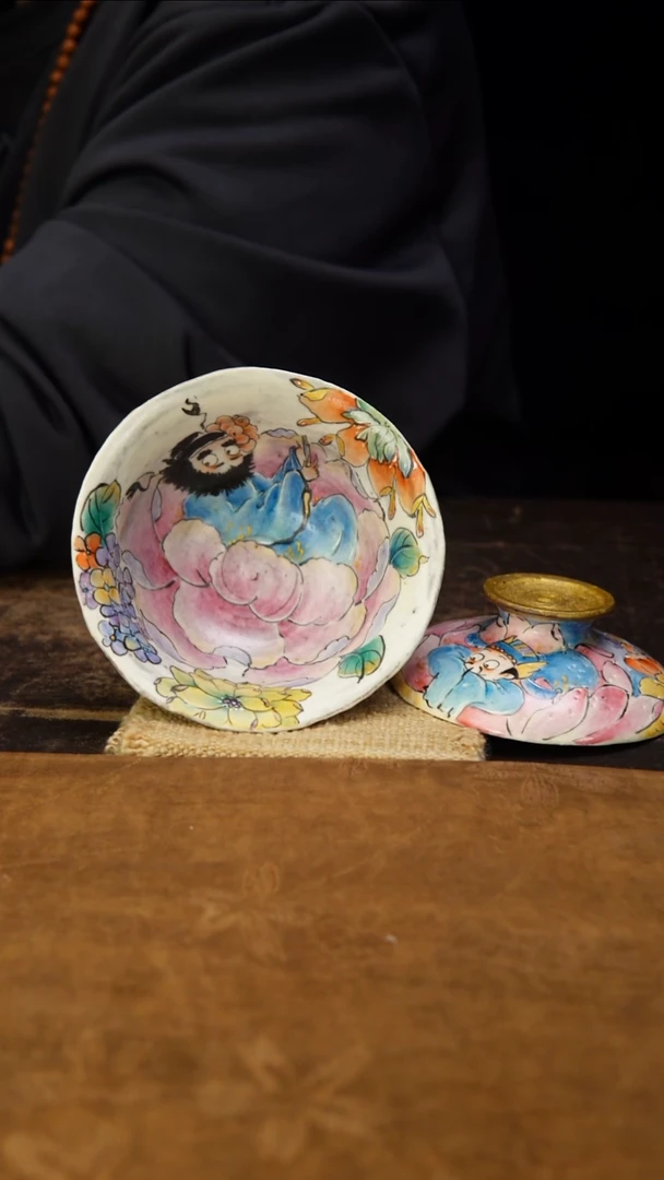 旁舍园园  钟馗无事小神仙全满绘飞碟盖碗