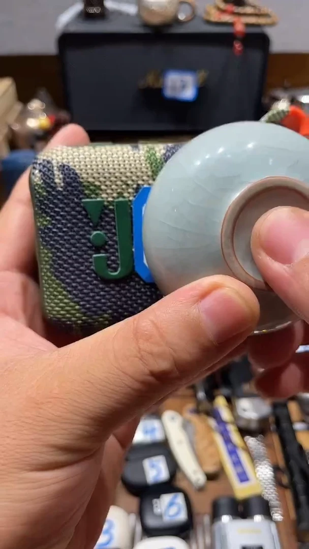 瓷片闪购商品 如图所示