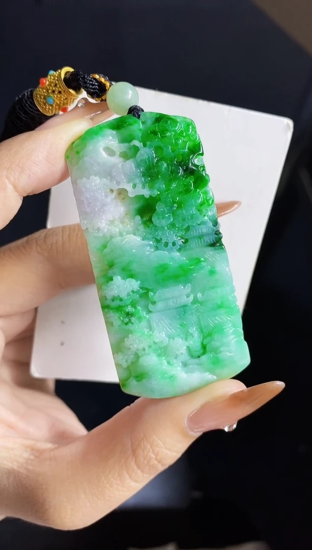 颈饰未镶嵌翡翠1