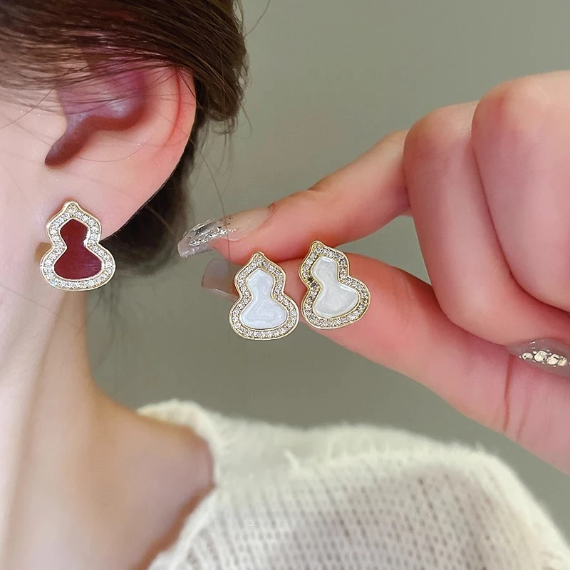 铜合金耳饰 气质微镶葫芦耳钉女新款高级感耳饰轻奢小众设计耳环