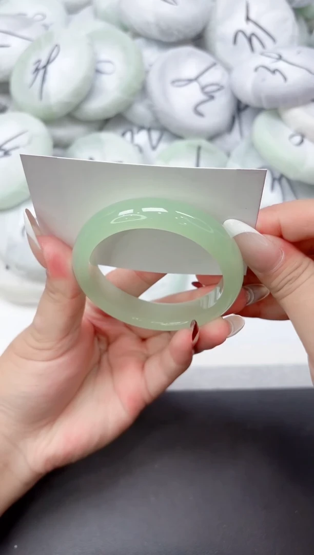 未镶嵌手镯石英质玉249-55.3