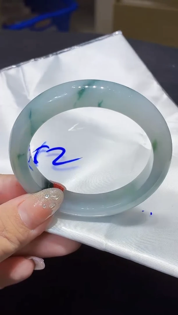未镶嵌手镯翡翠翡翠手镯52