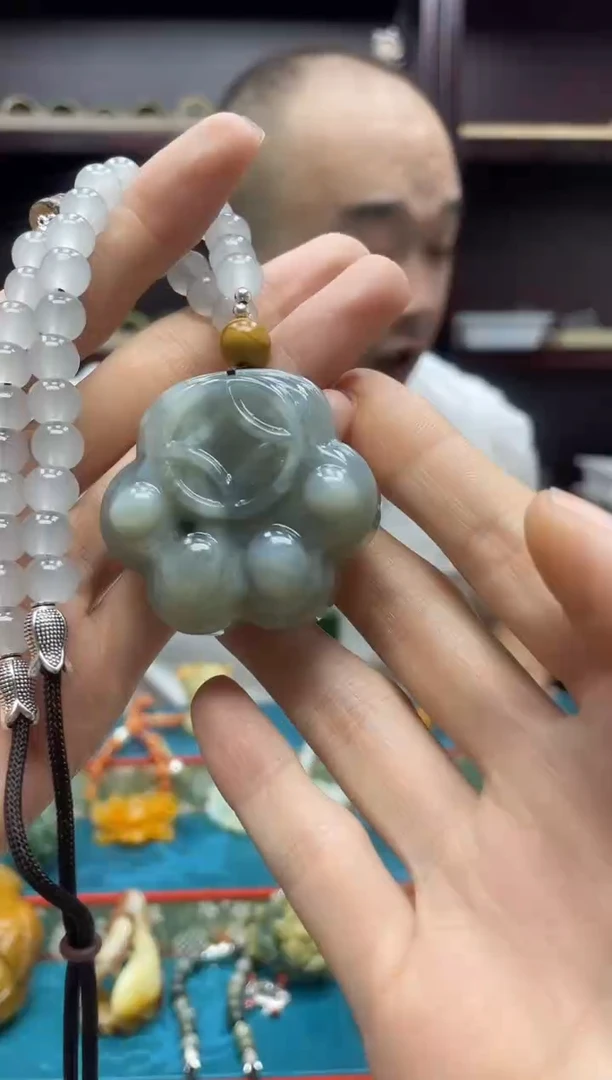 未镶嵌岫玉吊坠·