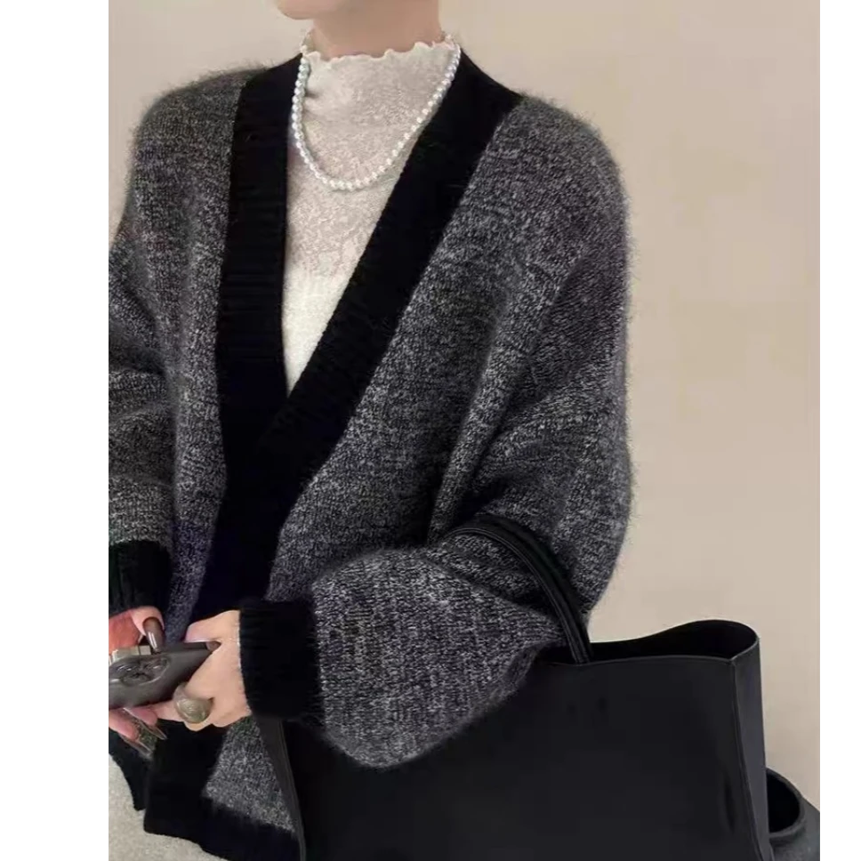 慵懒风高级感花灰色牛角扣V领开衫针织衫韩系宽松软糯外套秋厚新