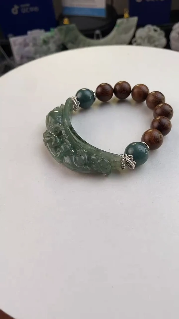 未镶嵌手链翡翠s****i手工定制默认微瑕主播介绍为准
