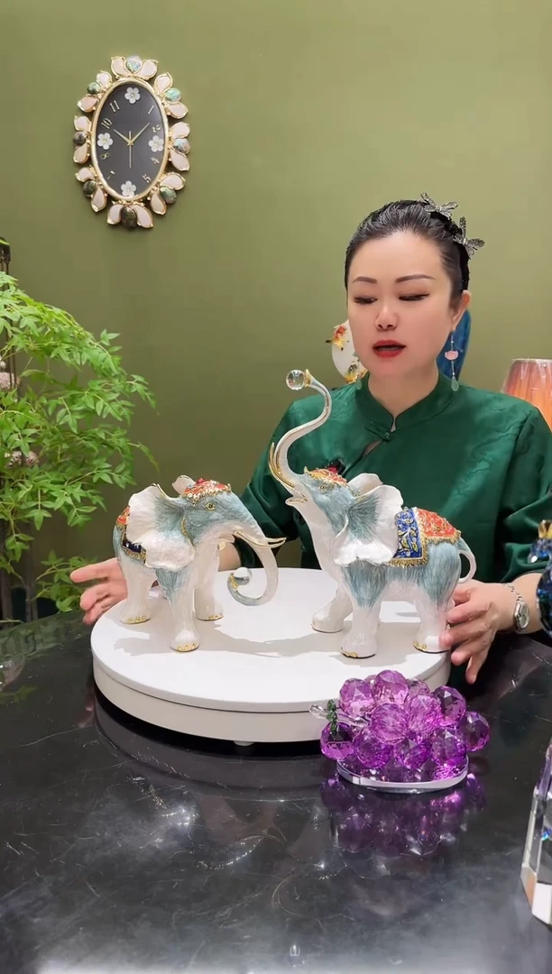 合金珐琅彩    一对 大象