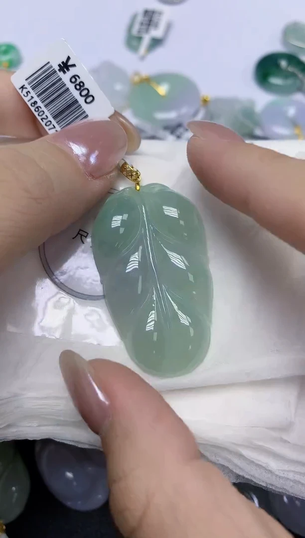 翡翠18K金镶嵌颈饰天然缅甸翡翠A货百元以上9元证书费自理