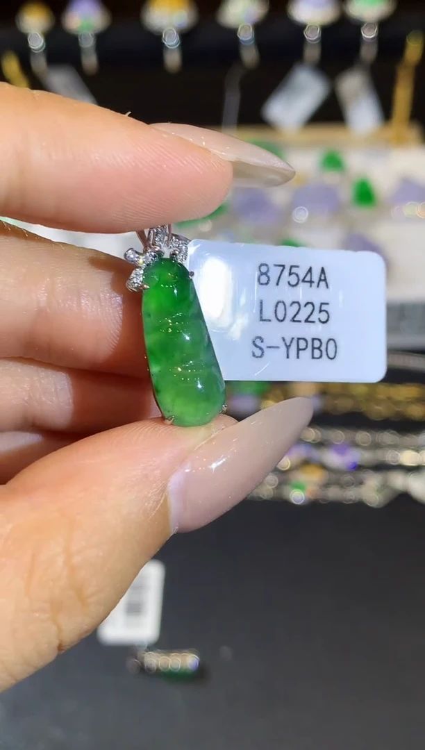 翡翠18K金镶嵌吊坠(不含链)L0225 多样性发其一