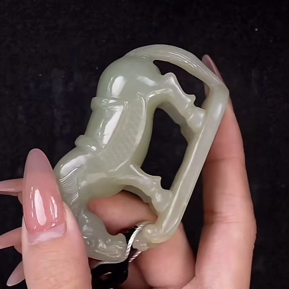 清代和田玉玉马把件