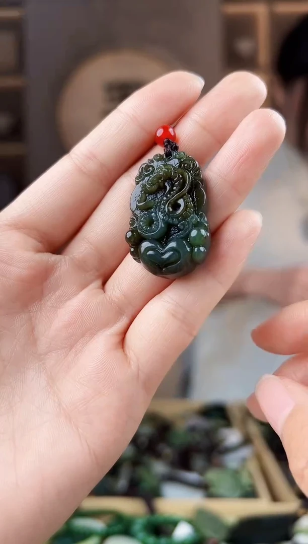 颈饰未镶嵌和田玉拍一发一，多样性发货