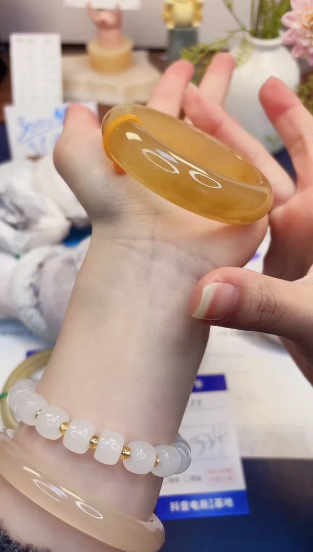 【闪购商品】石英质玉手镯未镶嵌177-财气镯-圈口53