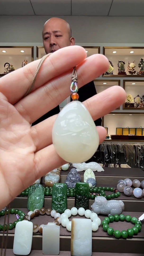 【闪购商品】和田玉颈饰未镶嵌苏