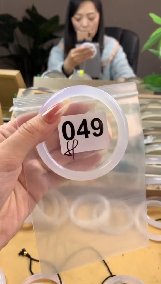 【闪购商品】玛瑙/玉髓手镯未镶嵌049