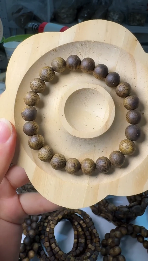 沉香沉香碎屑乌身 卡9 圆珠单圈（福利款）