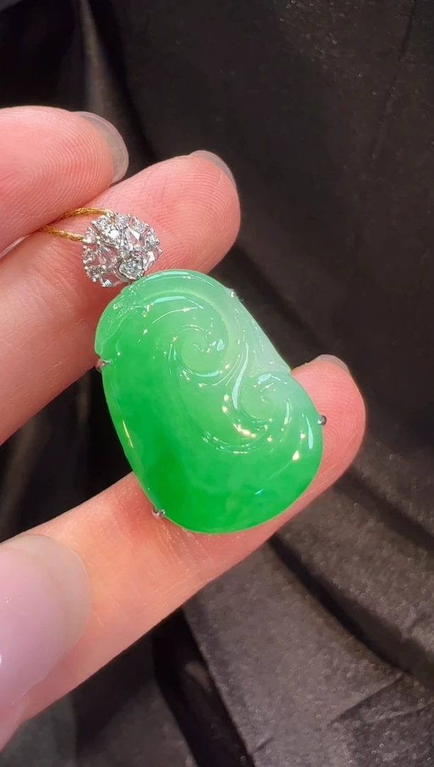 18K金镶嵌翡翠耳饰L6吊坠