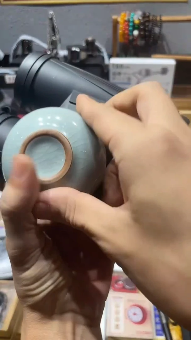 瓷片闪购商品 如图所示