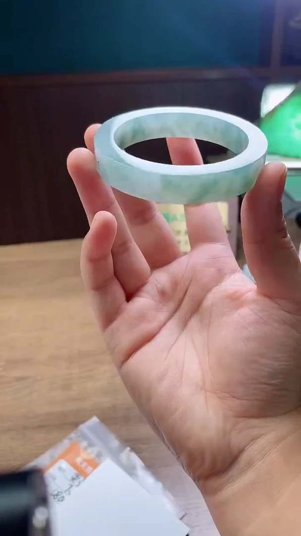 定制翡翠手镯未镶嵌凡*、定制