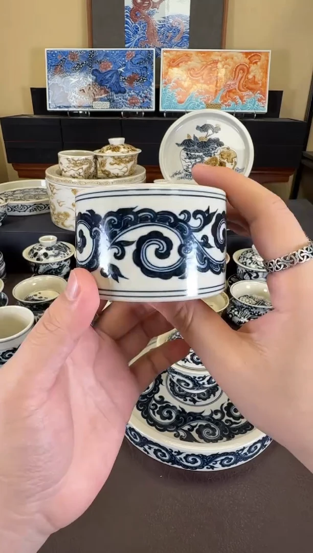 二号釉唐草纹扳指杯