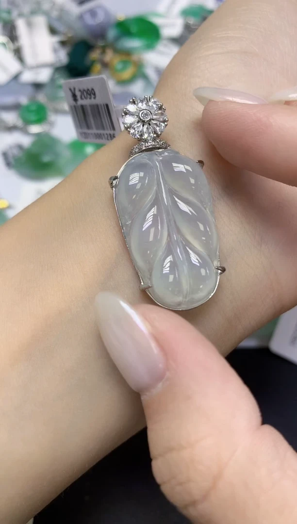 颈饰未镶嵌翡翠天然缅甸翡翠A货百元以上9元证书费自理