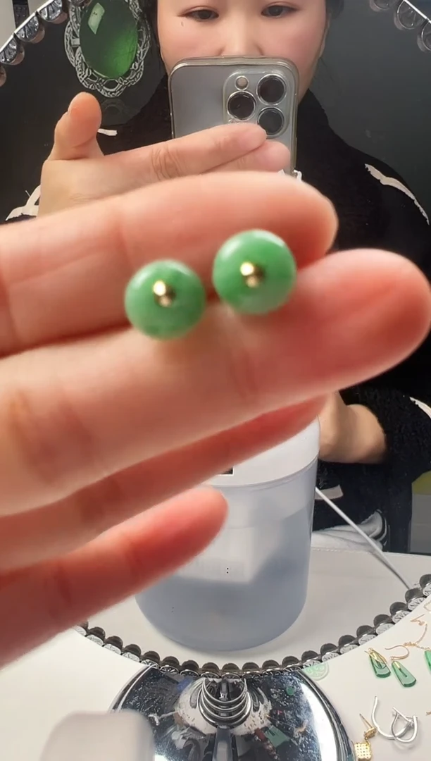 18K金镶嵌翡翠耳饰巧*莉001