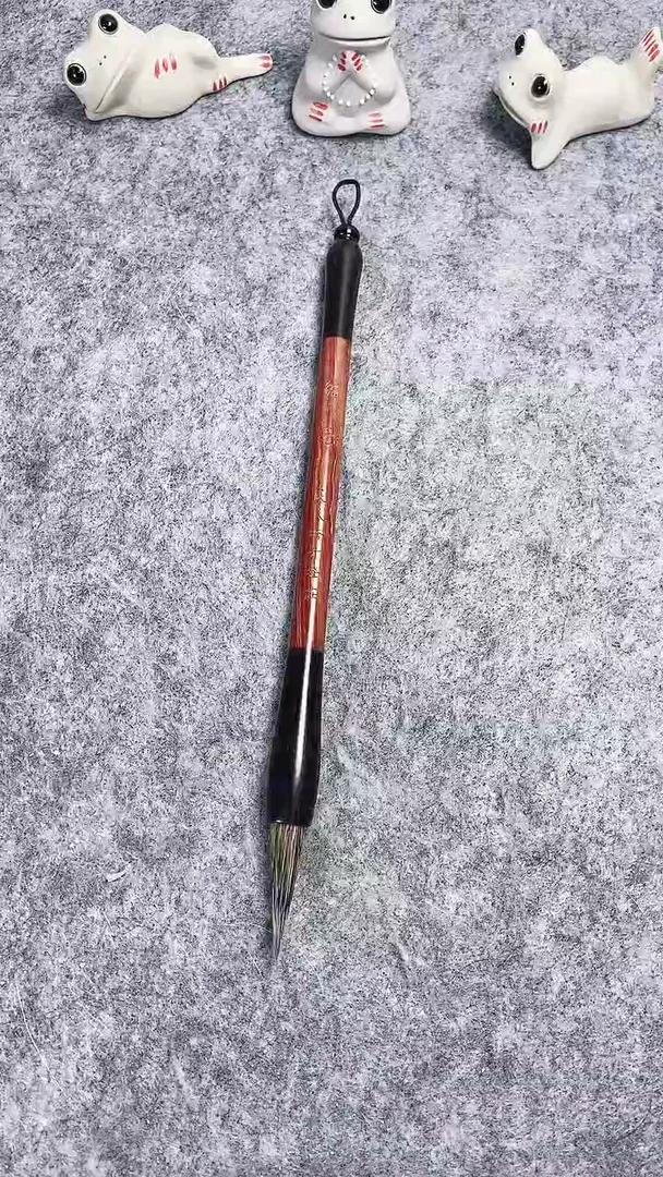 貂毫毛笔一支  出峰3.5
