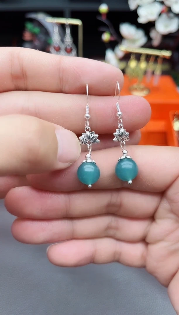 石英质玉（天山翠）银S925镶嵌耳钉237000