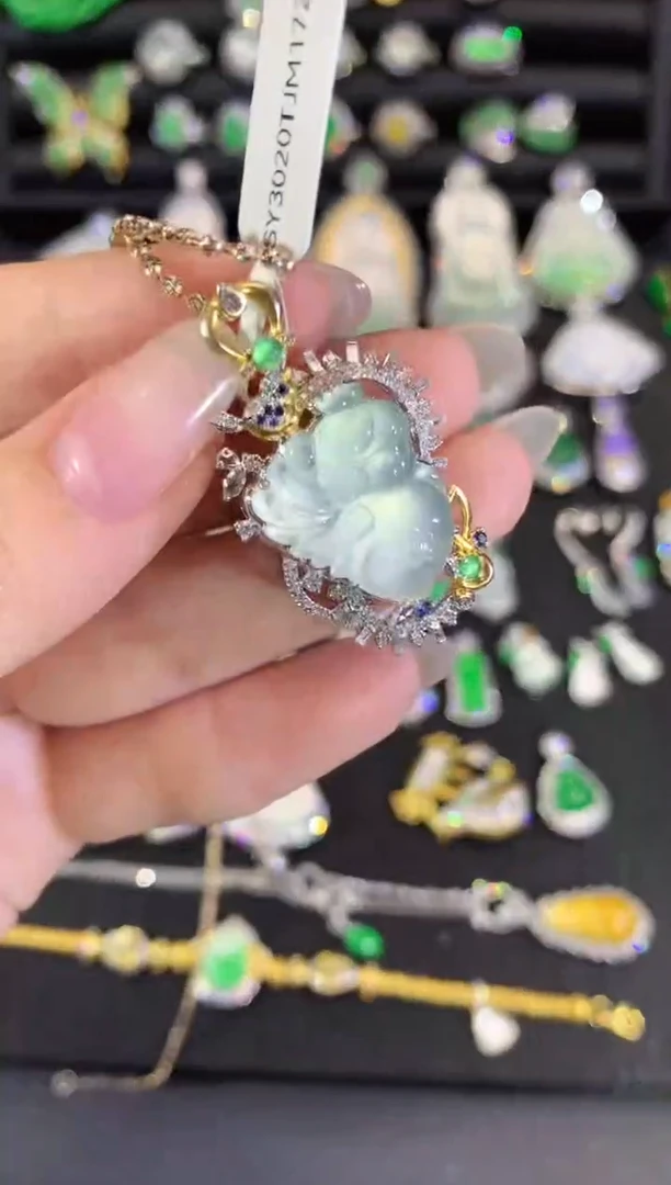 吊坠(不含链)18K金镶嵌翡翠42-花仙子