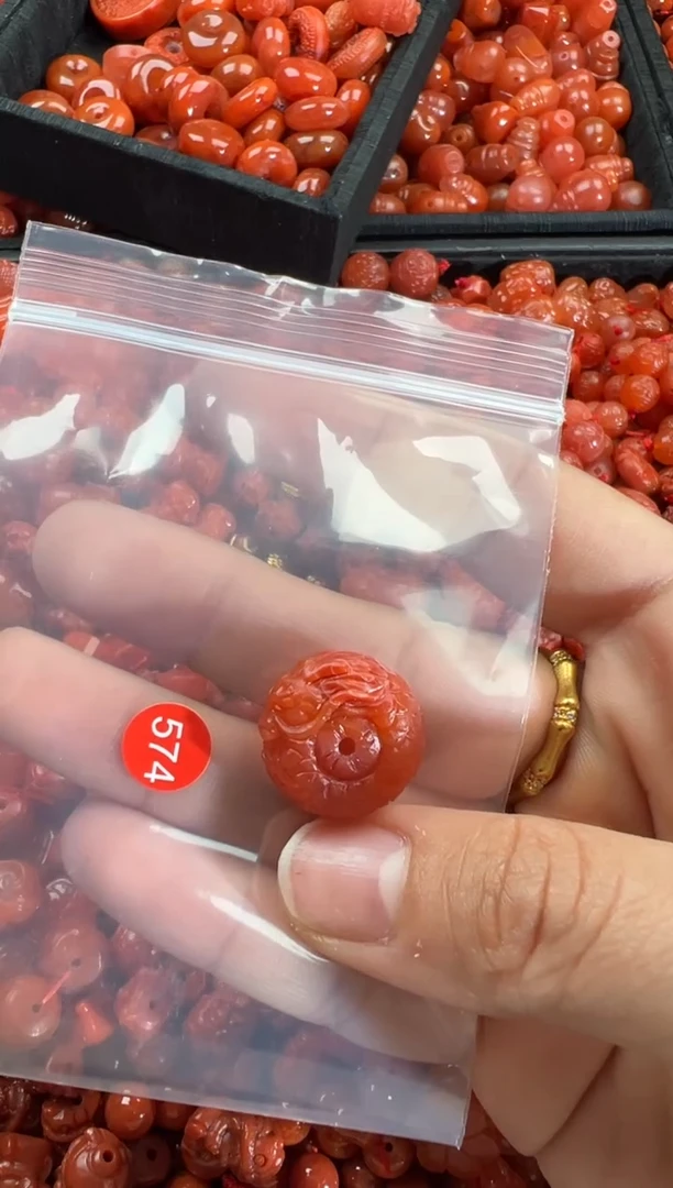 【闪购商品】南红玛瑙颈饰未镶嵌1