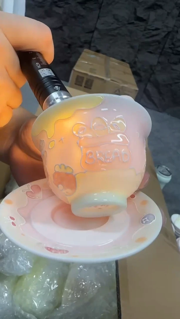 立体釉盖杯可爱玉泥